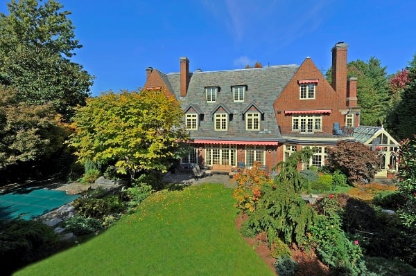 Photo: house/residence of the charming 45 million earning Stamford, Connecticut-resident
