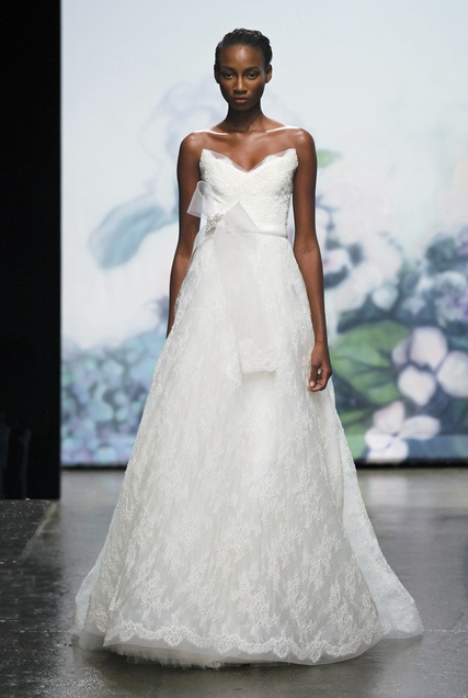 MONIQUE LHUILLIER FW12 BRIDAL NEW YORK 10/15/2011