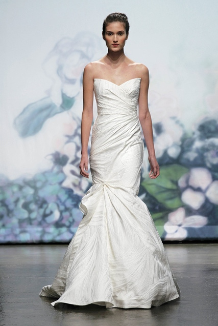 MONIQUE LHUILLIER FW12 BRIDAL NEW YORK 10/15/2011