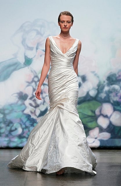 MONIQUE LHUILLIER FW12 BRIDAL NEW YORK 10/15/2011