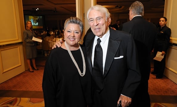 2011-AmbassadorsBall-Web-10.jpg