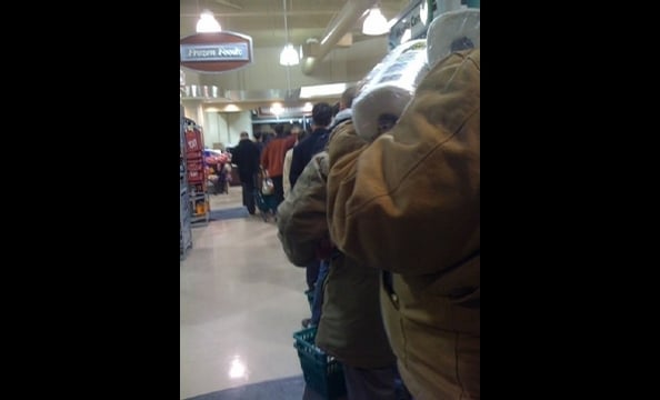 Harris Teeter in Shirlington was crazy busy last night.