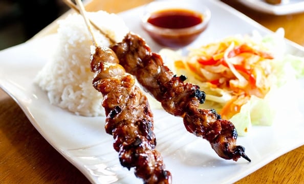 Batik in Gaithersburg offers a menu inspired by the street carts of Malaysia, the Philippines, Thailand, and Indonesia. Satays—such as this barbecue-pork version—are standouts. 