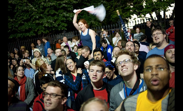 Bin Laden's Death Prompts Partying Outside the White House