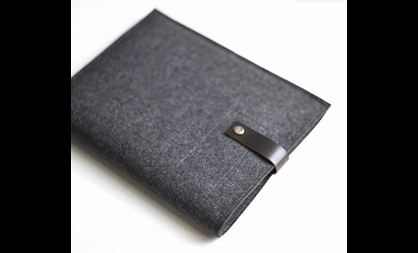 Help Dad protect his new iPad in style with Bryd & Belle's classic case, made with graphite felt and a black leather clasp.  Tip: if he loves his Mac products but has yet to jump on the iPad train, Byrd & Belle's Etsy shop has equally charming iPod and la