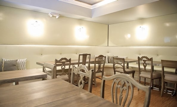 A Peek Inside the New Lounge at Hank's Oyster Bar
