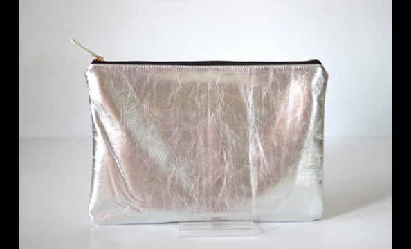 Available at etsy.com/shop/VellePurse
