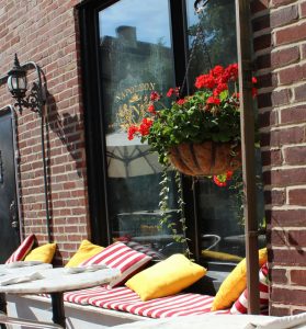DC Inspired: A Patio That Channels Napoleon Bistro