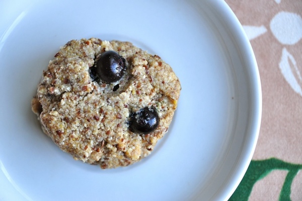 Blueberry-Almond Flax Cookie
