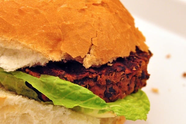 Quinoa and Black Bean Burger Recipe