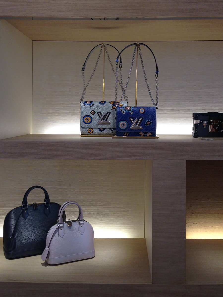 Take a Look Inside Louis Vuitton&#39;s First Free-Standing Store in Washington at CityCenterDC ...