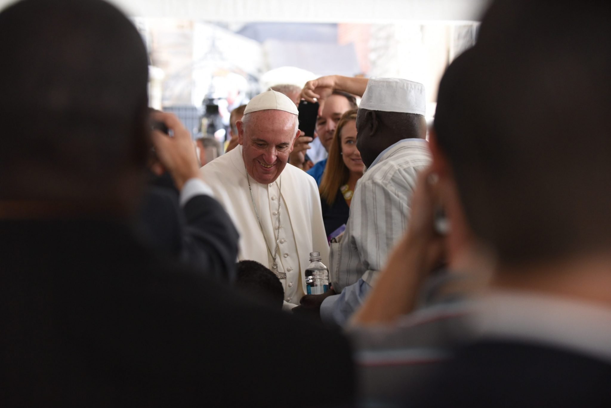Photos: Pope Francis Serves Lunch to Needy Families in DC