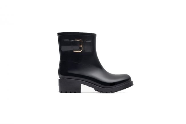 good shoes to wear in the rain