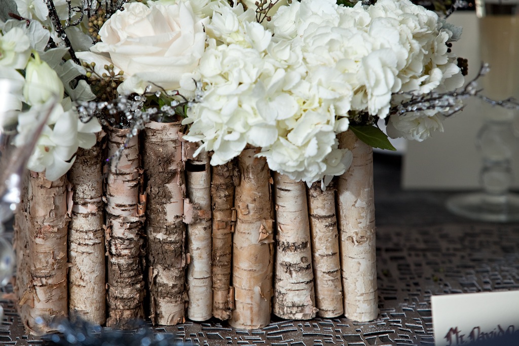 1-21-15-reasons-we-love-winter-weddings-15