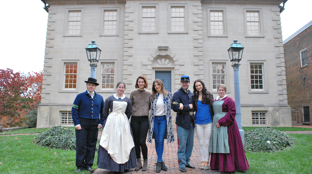 The cast of Mercy Street poses in front of Carlyle House. Photograph by M Enriquez for Visit Alexandria.