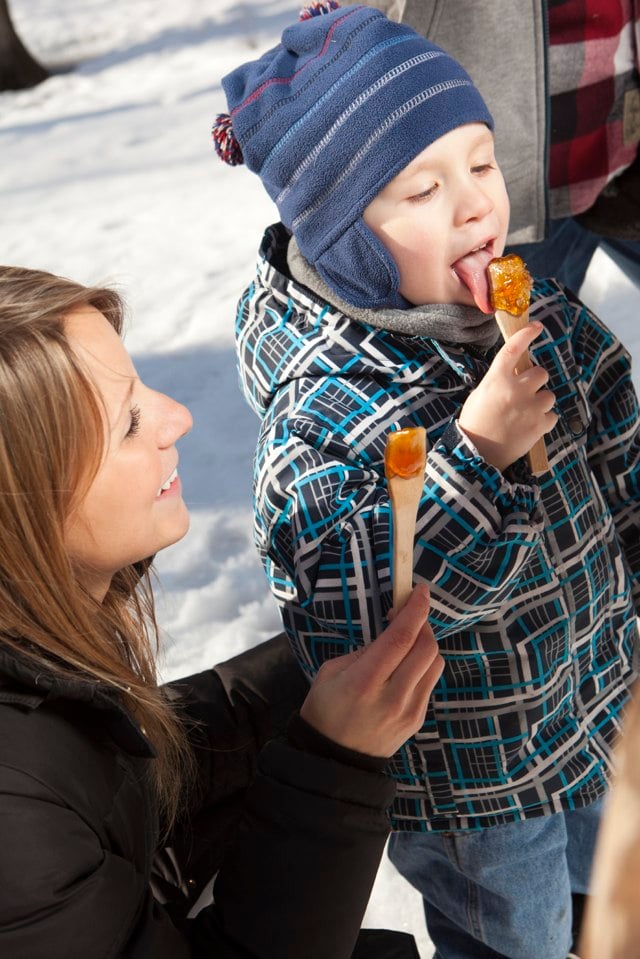 maple-taffy-snow-day