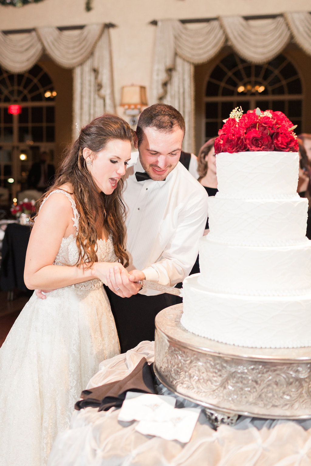 2-12-16-red-rose-wedding-congressional-country-club-17