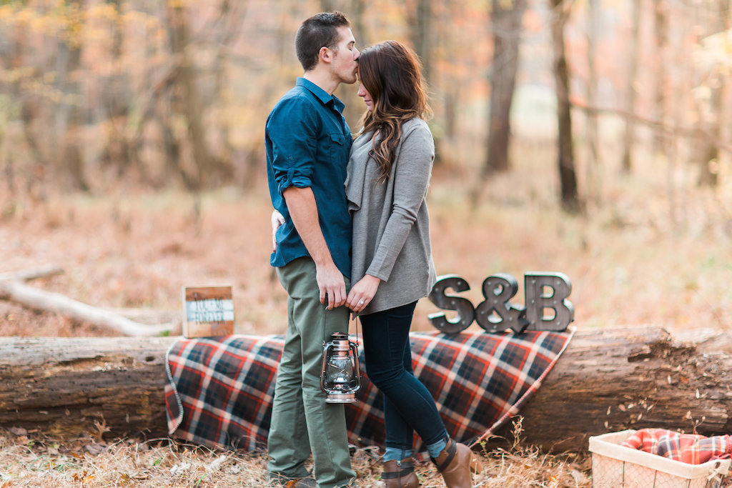 3-8-16-playful-fall-engagement-photos-at-manassas-battlefield-park-4