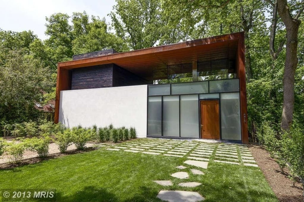 Exterior view of the steel-framed Dahlonega Road House. - Washingtonian Exterior view of the steel-framed Dahlonega Road House.