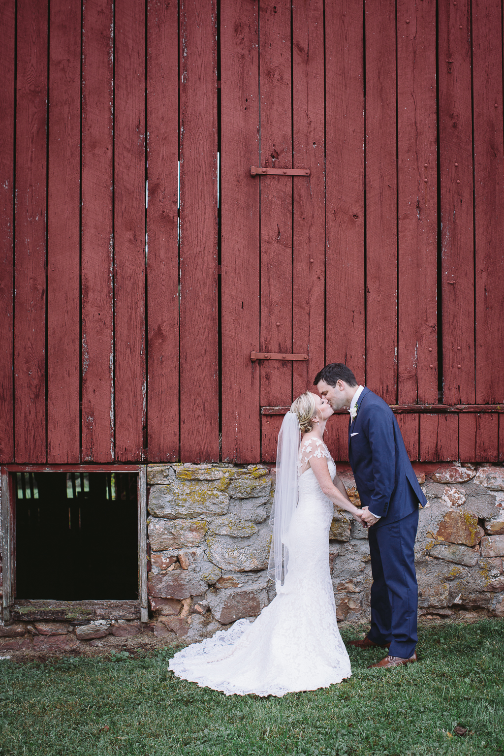 4-25-16-rustic-chic-pink-wedding-culpeper-virginia-8