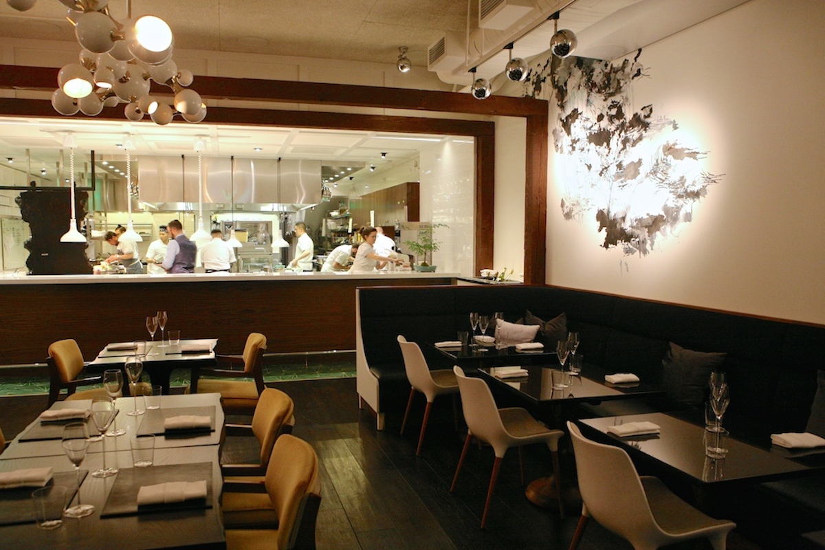 Here's What You'll Be Eating (and Drinking) at Pineapple & Pearls