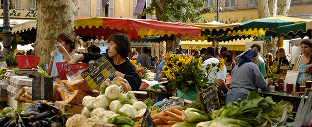 TripUsaFrance_French_Market-640x260