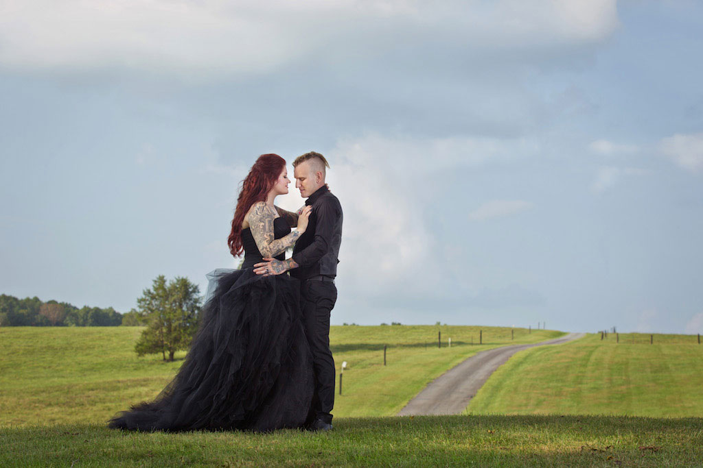 5-6-16-dark-antique-wedding-culpeper-virginia-17