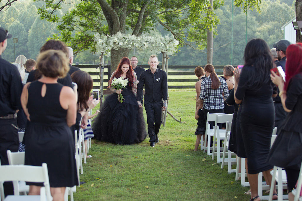 5-6-16-dark-antique-wedding-culpeper-virginia-9