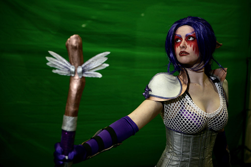 Awesome Con Elf Cosplay