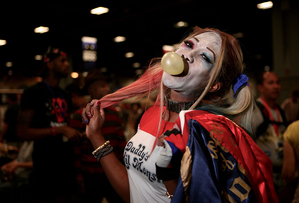 nerd culture Lanette Biggs, a Suicide Squad-inspired rendition of Harley Quinn, at DC's Awesome Con. Photograph by Evy Mages.