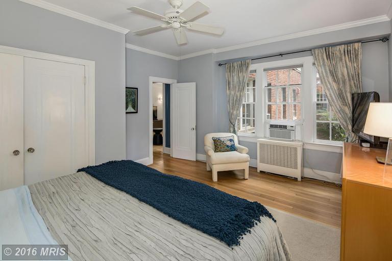 DC9681611 - Bedroom - Washingtonian Bedroom -