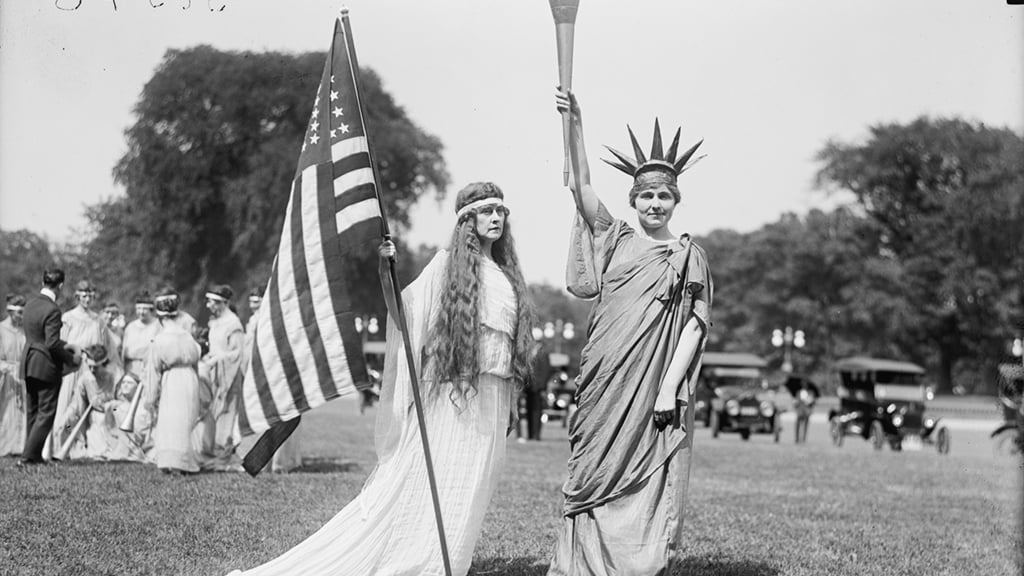 Lady Liberty, Columbia, and dancers. Photograph via Harris & Ewing Collection (Library of Congress).