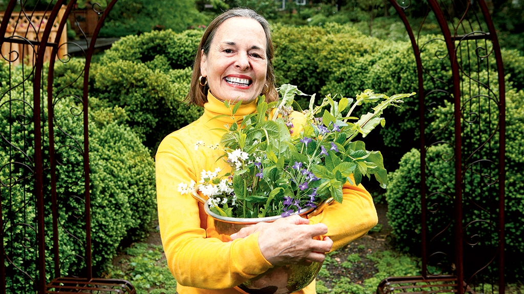 Chris Coppola Leibner in her Woodley Park garden. Photograph by Evy Mages.