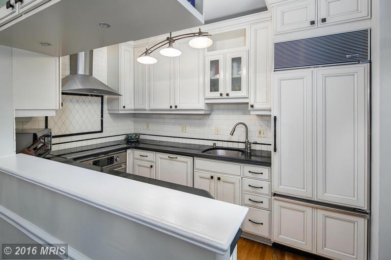 DC9681611 - Kitchen - Washingtonian Kitchen -