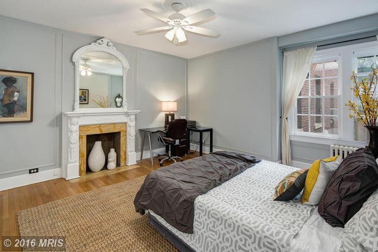 DC9681611 - Bedroom (Master) - Washingtonian Bedroom (Master) -