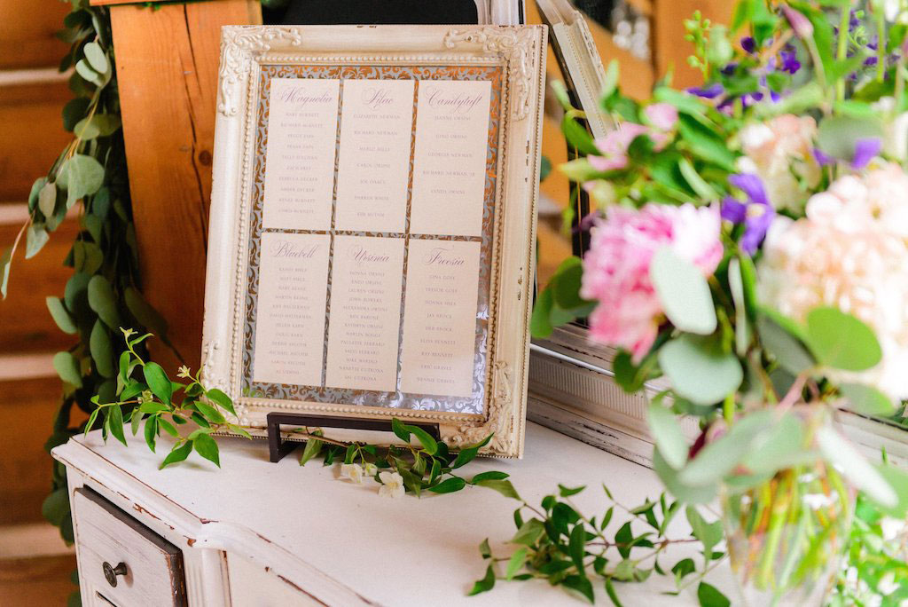 7-11-16-fairy-tale-barn-wedding-pink-blush-13
