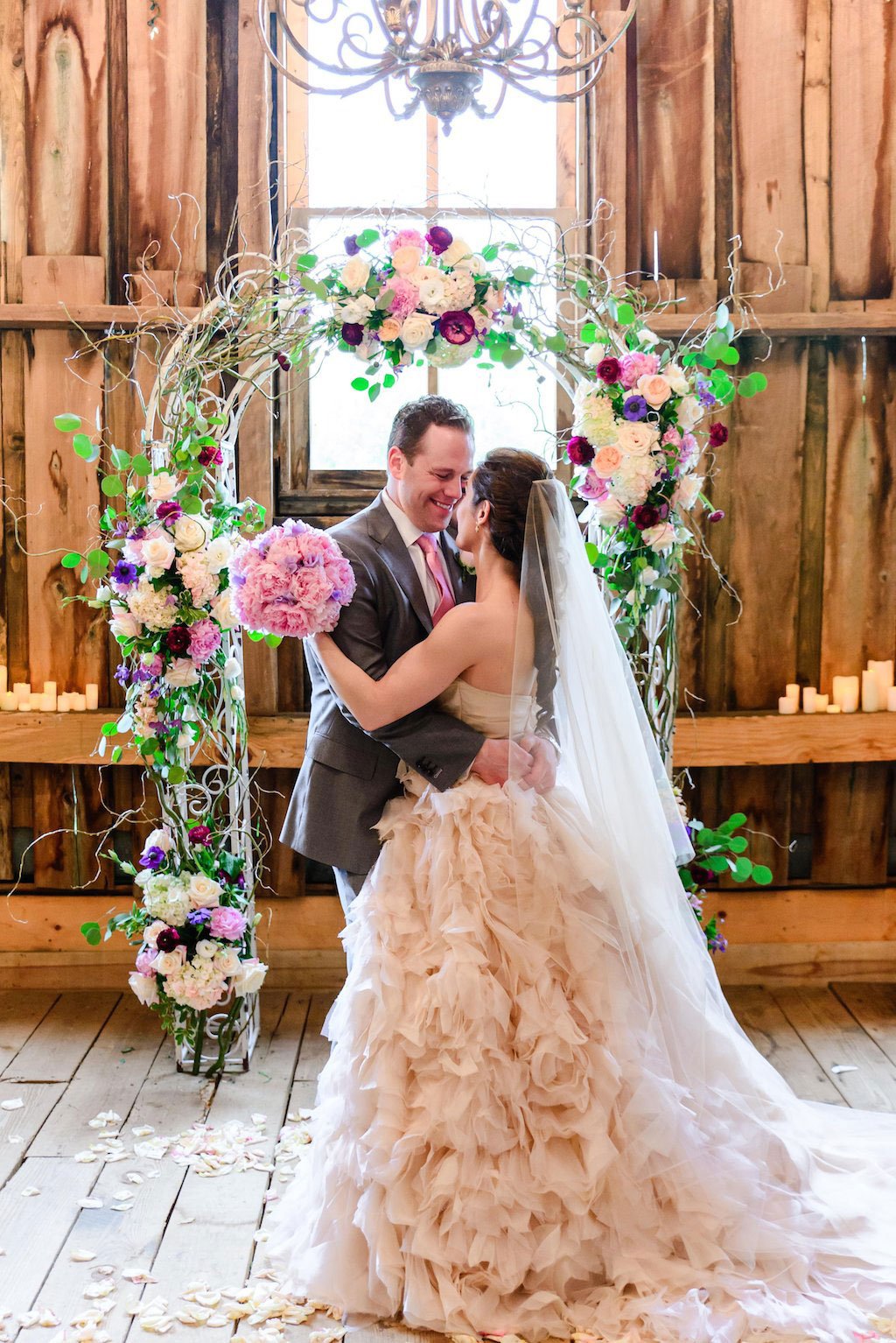 7-11-16-fairy-tale-barn-wedding-pink-blush-8