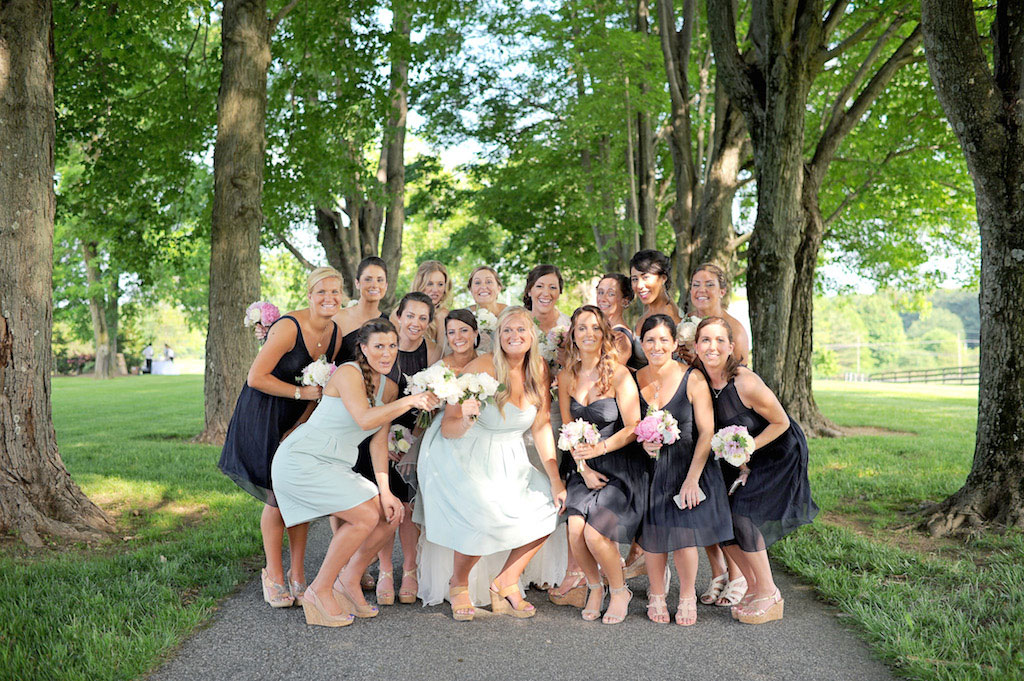 7-15-16-maryland-rustic-farm-wedding-navy-blue-green-8