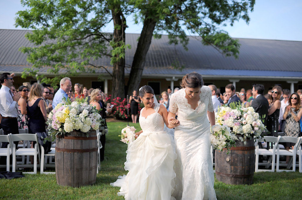 7-15-16-maryland-rustic-farm-wedding-navy-blue-green-new3