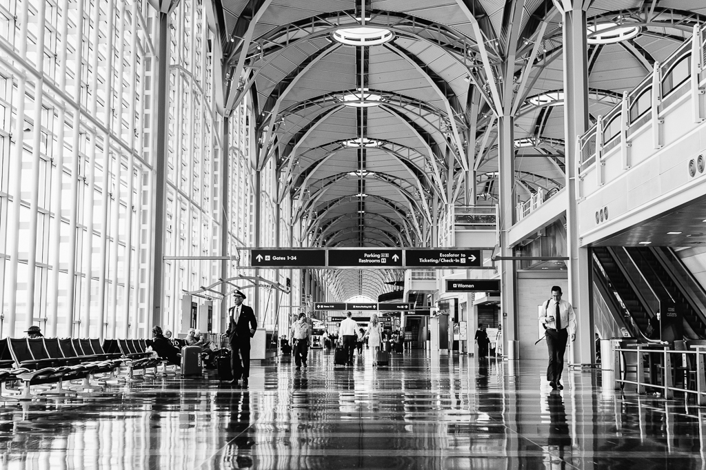 7-28-16-reagan-national-airport-engagement-photos-1