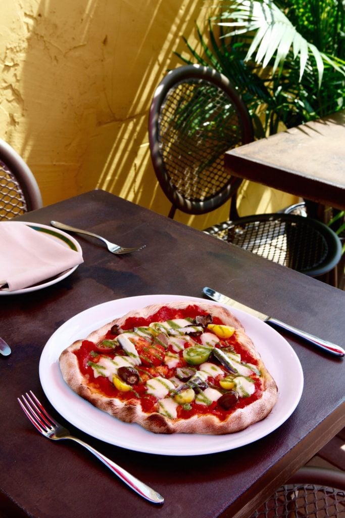 LittleCoco3 - Washingtonian Patrons can DIY their pizza toppings, or opt for kitchen combos like prosciutto, figs, and pistachios.
