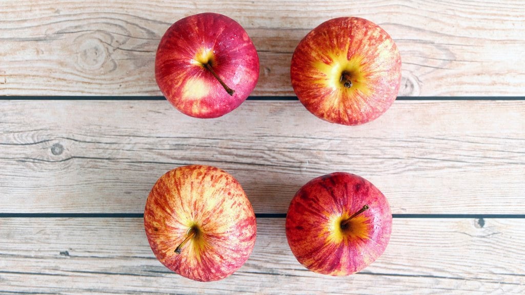 Honeycrisp Apples - 1/2 peck – FarmFreshXpress - Local Food to Your Doorstep