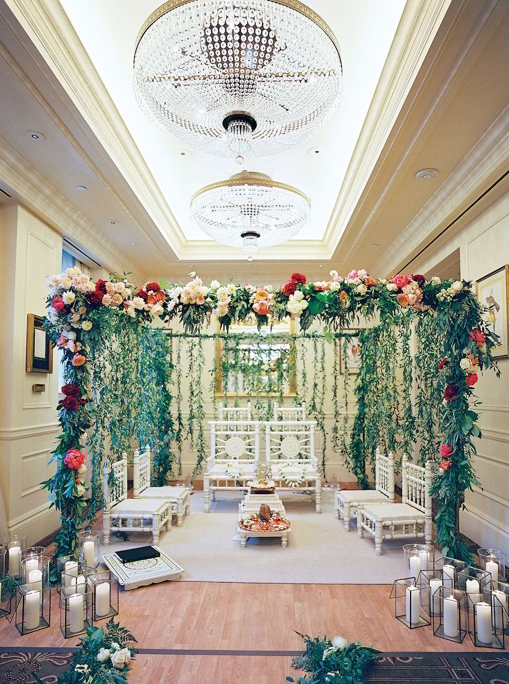 16 Of The COOLEST Wedding Elements We Saw This Yearand What It Took 16 Of The COOLEST Wedding Elements We Saw This Yearand What It Took