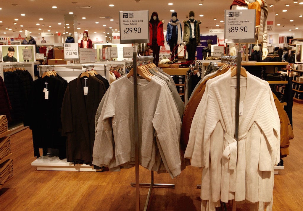 10-28-16-uniqlo-open-tysons-corner-1 - Washingtonian 10-28-16-uniqlo-open-tysons-corner-1
