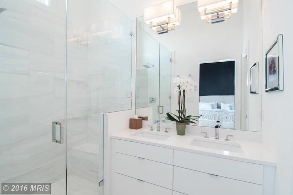 ditto_townhouse_bath - Washingtonian ditto_townhouse_bath