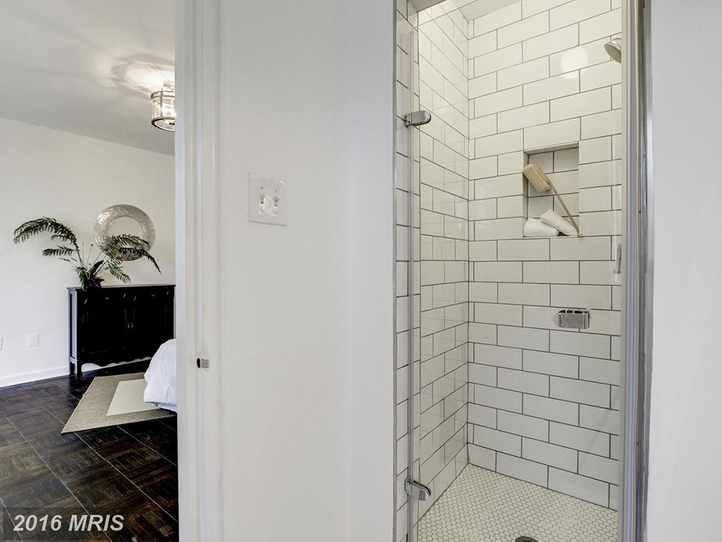 gb-bath-2 - Washingtonian Under 500k: Light-filled Apartment Near American University