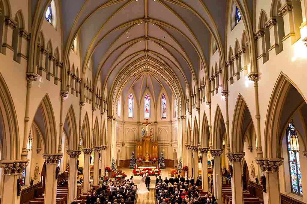 This High School Sweetheart’s Christmas-Themed Wedding Is Guaranteed to Bring You Holiday Joy