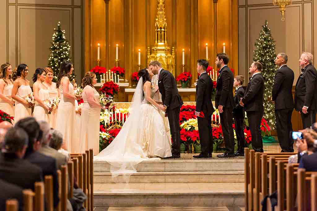 12.21.16-xmas-wedding-high-school-sweethearts-willard-1