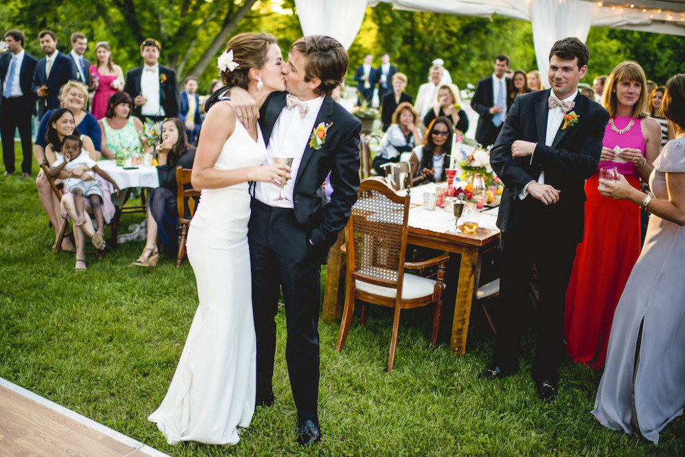 5-4-16-southern-summer-outdoor-wedding-virginia-backyard-28-994x663-1