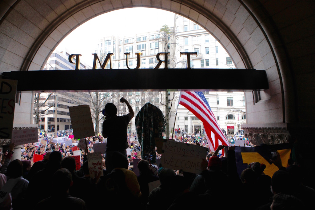 Photos: DC Protesters Blast Trump’s Muslim Ban at White House and His Hotel